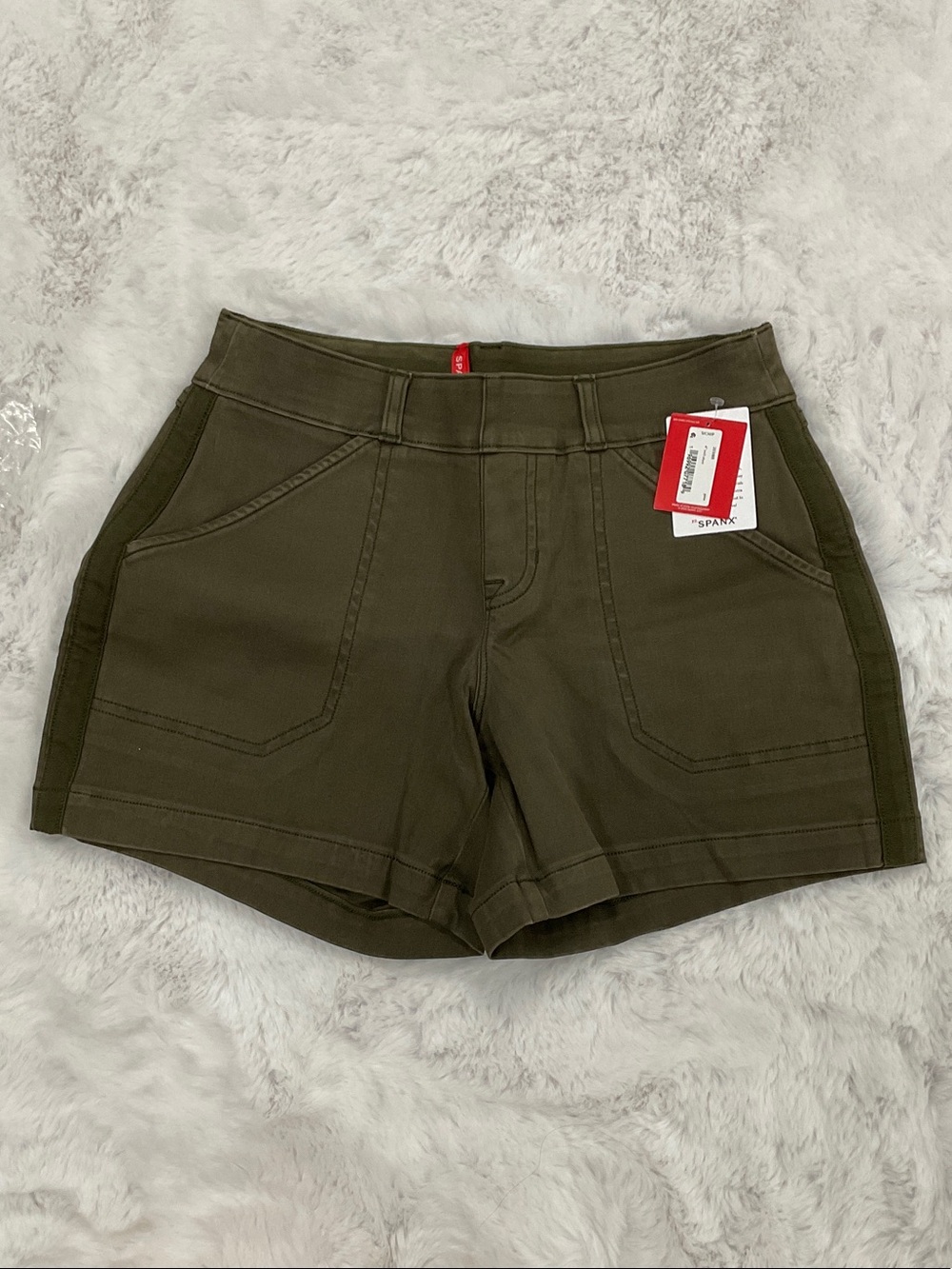SPANX Olive Pull-On Twill Shorts 4”